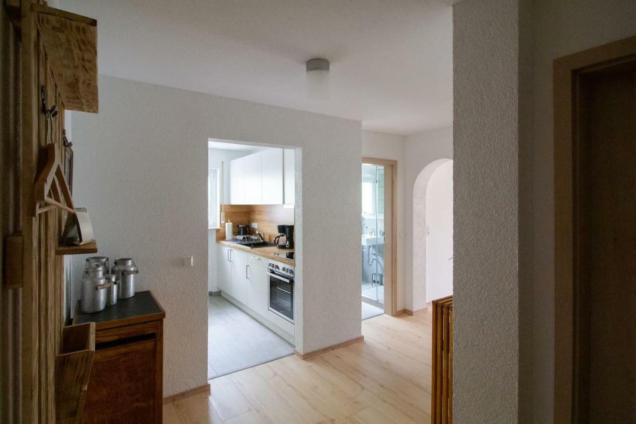 Schoene Und Helle Ferienwohnung In Pfaffenweiler Villingen-Schwenningen Exteriör bild