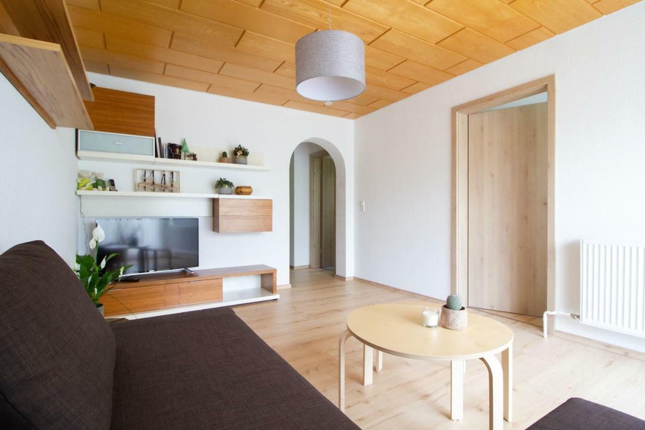 Schoene Und Helle Ferienwohnung In Pfaffenweiler Villingen-Schwenningen Exteriör bild